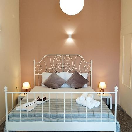 Vicky'S Central Apartment Corinth Bagian luar foto